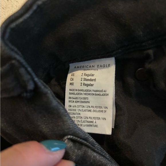 American Eagle Distressed Denim Skirt - Picture 2 of 3